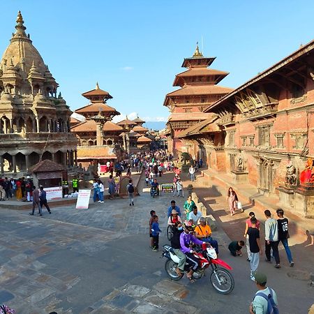 Patan Square - 2 Km From Patan Durbar Square Hotel ภายนอก รูปภาพ